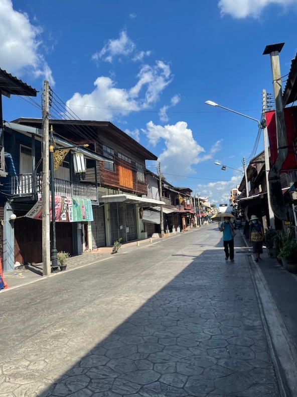 The streets of Lampang are very picturesque ​