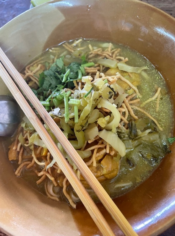 Our yummy lunch at หงวนชุน, Lampang, Northern Thailand 