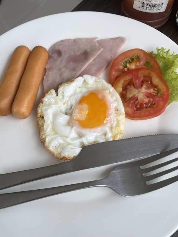 Our breakfast at the Harmony Ville Hotel, Phitsanulok, Northern Thailand, wasn’t brilliant ​
