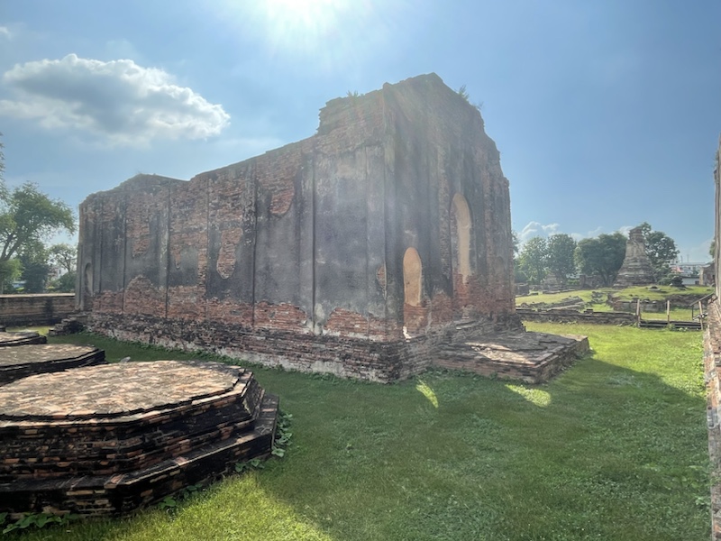 Wat Phrasi Rattana Mahathat, a huge ancient temple in Lampang, Thailand 