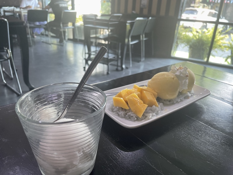 Drinks and ice cream at Baan Sahai Cafe, Lopburi, Thailand 