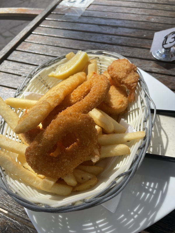 A leisurely lunch at the Yanchep Inn, Yanchep National Park, Western Australia