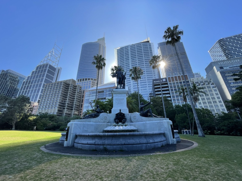 The Royal Botanic Garden Sydney, NSW, Australia, is a relaxing place to spend a sunny afternoon 